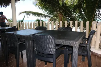 Un restaurante o sitio para comer en Bon Jesus Hotel