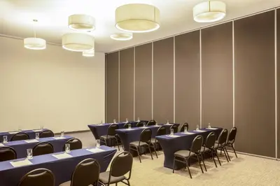 Zona business o sala de conferencias en Fiesta Inn Parque Puebla