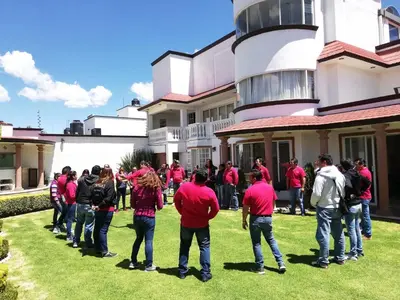 Clientes alojados en Hotel La Aurora Like Home