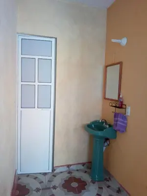 Un baño de Hospedaje Casa Cortés - Recamaras de Descanso en Tepoztlán Mor