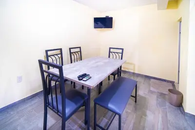 Una televisión o centro de entretenimiento en Casa nueva y moderna en Juchitán