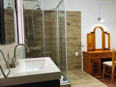 Un baño de Hotel Cazomalli Oaxaca