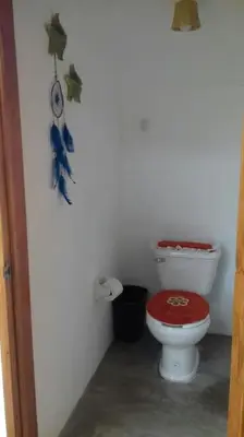 Un baño de Casa Colibrí Agua Blanca
