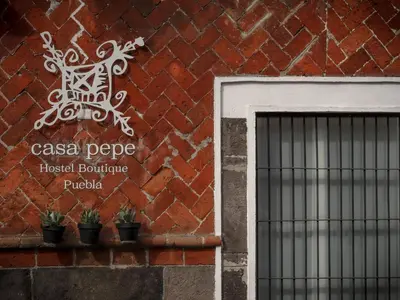 Certificado, premio, señal o documento que está expuesto en Casa Pepe