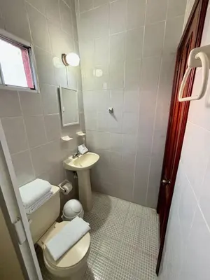 Un baño de Hotel Casa Blanca