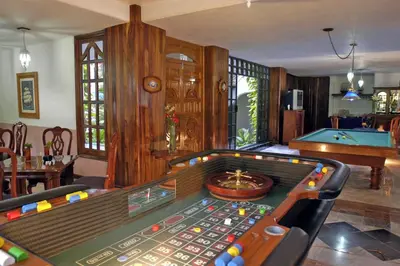 Mesa de billar en Canadian Resort Huatulco