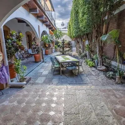Las Mariposas Hotel & Studios