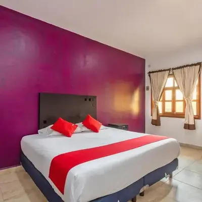 Capital O Hotel Emperadores Inn