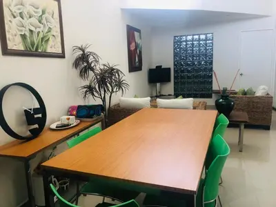 Una televisión o centro de entretenimiento en PuntaGaviota