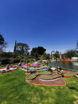 Jardín al aire libre en Casa Flores Hotel & Spa