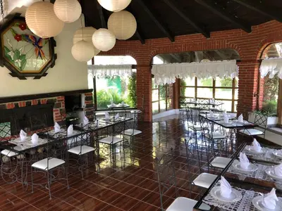 Un restaurante o sitio para comer en Posada Los Alcatraces