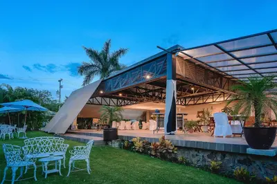 Jardín al aire libre en Hotel Boutique Casa Bella
