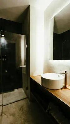 Un baño de Hotel Sin Nombre