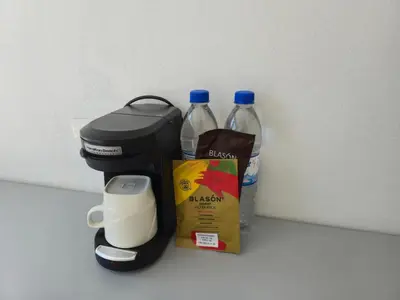 Utensilios para hacer té y café en Villa Santa Julia