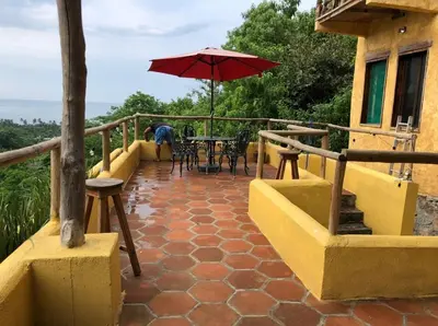 Un balcón o terraza de Hotel Quinto Sol