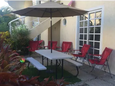 Un patio o zona al aire libre en Deep Ocean Acapulco