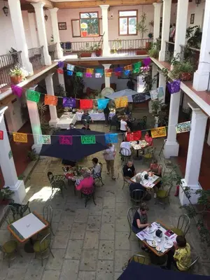 Un restaurante o sitio para comer en Parador Monte Carmelo