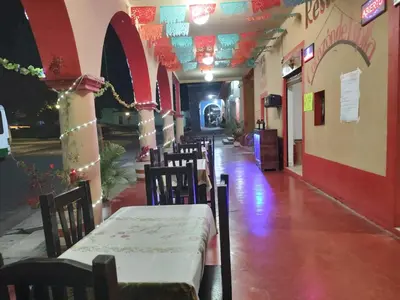 Un restaurante o sitio para comer en Hotel D Silva