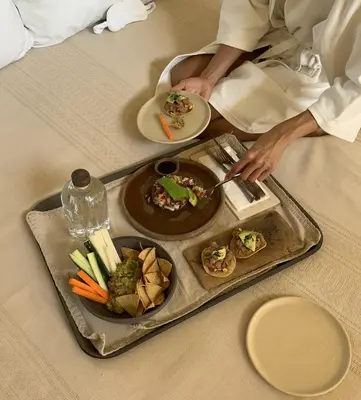 Comida en o cerca de este hotel