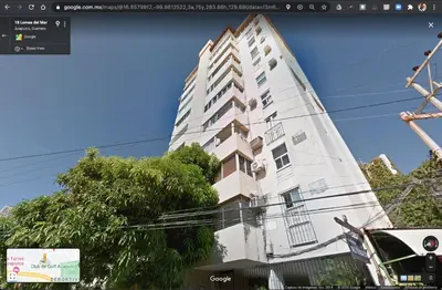 Edificio en el que se encuentra la habitación en casa particular
