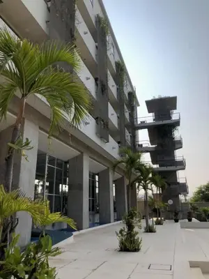 Edificio en el que se encuentra el apartamento
