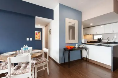 Una cocina o zona de cocina en Parque Sur Beautiful apartment 2 BE - 2 BA - 2 Parkings