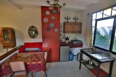 Una cocina o zona de cocina en Sherezade by Majikal B&B