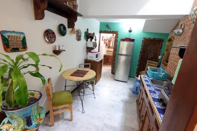 Una cocina o zona de cocina en Guatemaya by Majikal B&B