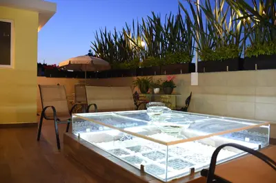 Plano de Habitación Jorge Negrete - Habitación independiente con baño privado y bella terraza común