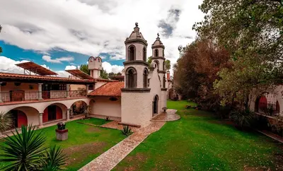 Jardín al aire libre en Hacienda Tepetlcalli 1870 Hotel Museo & Spa