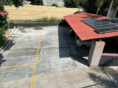 Plano de Finca El Quijote con alberca y 6 cuartos