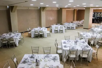 Un restaurante o sitio para comer en Club Campestre El Eden