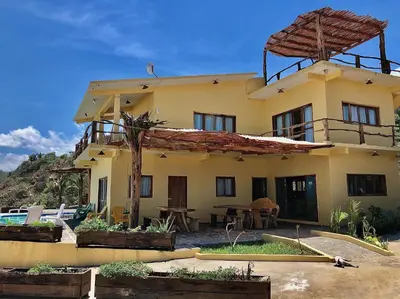 Edificio en el que se encuentra el hotel