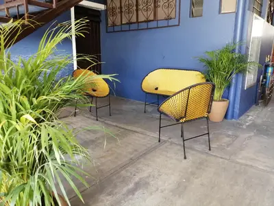 Zona de estar de Casa Refugio Budget House 8 Rooms & 9 Bathrooms