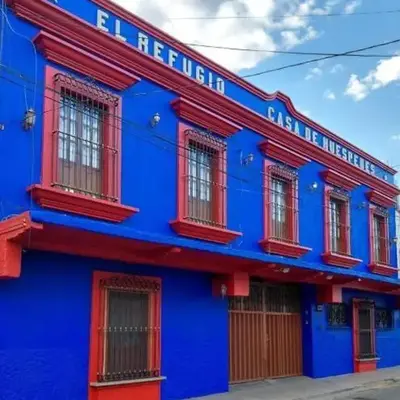 Casa Refugio Budget House 8 Rooms & 9 Bathrooms