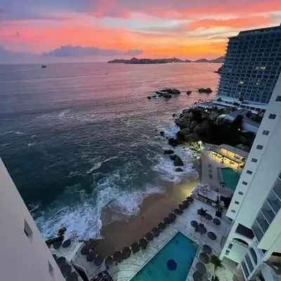 SUITE EN TORRES GEMELAS a pie de playa 1403 N