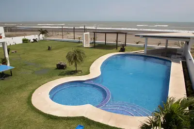 Piscina en o cerca de Hotel Arrecife Chachalacas