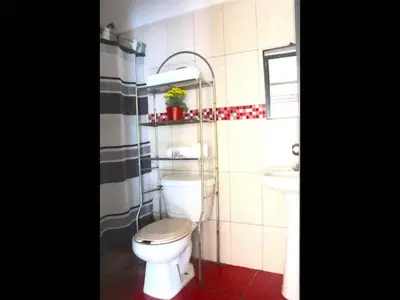 Un baño de Apartment with blacony and sea view