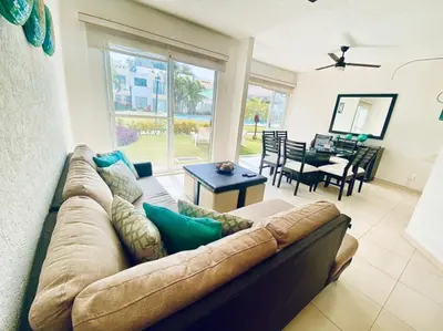 Zona de estar de NUEVO EN BOOKING CASA TERRANIUM ACAPULCO DIAMANTE