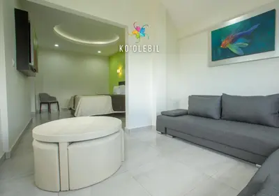 Zona de estar de KO'OLEBIL