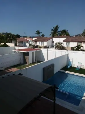 Piscina en o cerca de ACAPULCO DIAMANTE NUEVA E INCREIBLE VILLA CON ALBERCA PROPIA