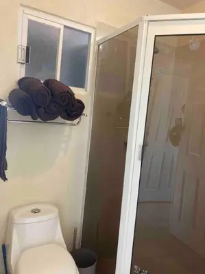 Un baño de Acapulco Marina diamante departamento con alberca y club náutico