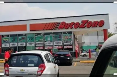 Supermercado u otro tipo de tienda en el apartamento o alrededores