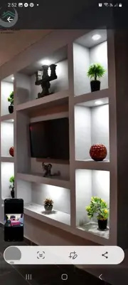 Una televisión o centro de entretenimiento en Luna y Plata