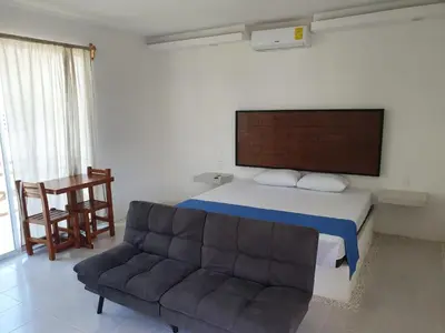 Una televisión o centro de entretenimiento en Riviera Bonfil