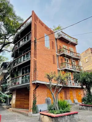 Edificio en el que se encuentra el hotel