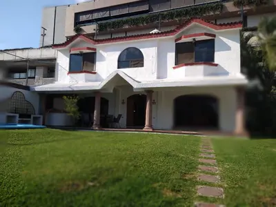 Edificio en el que se encuentra la casa o chalet