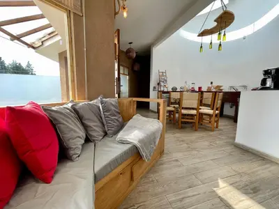 Zona de estar de ESTANCIA 360 HERMOSA CABAÑA PARA PAREJA O FAMILIA