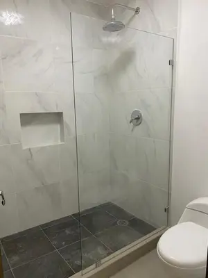 Un baño de Hotel Marjaba