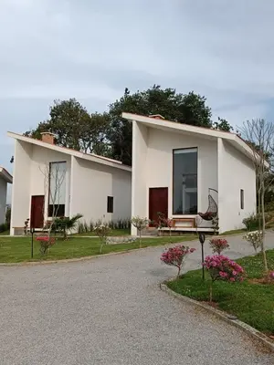 Edificio en el que se encuentra el camping